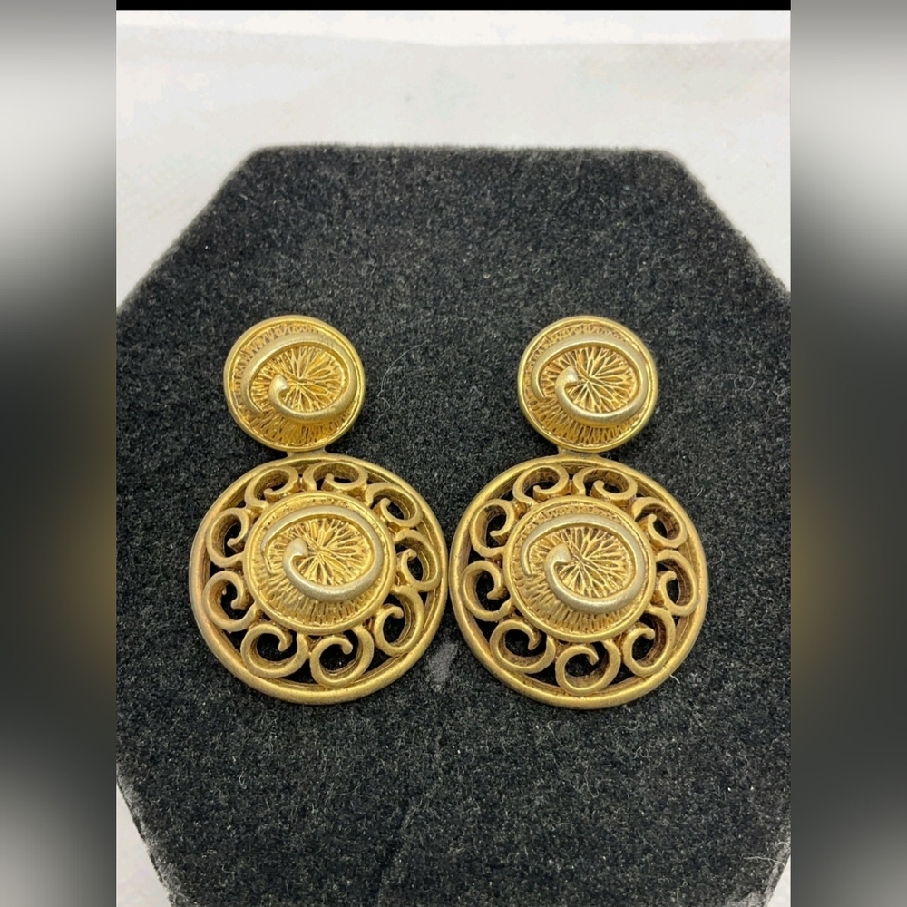 Vintage Oscar de la Renta Goldtone Post Earrings